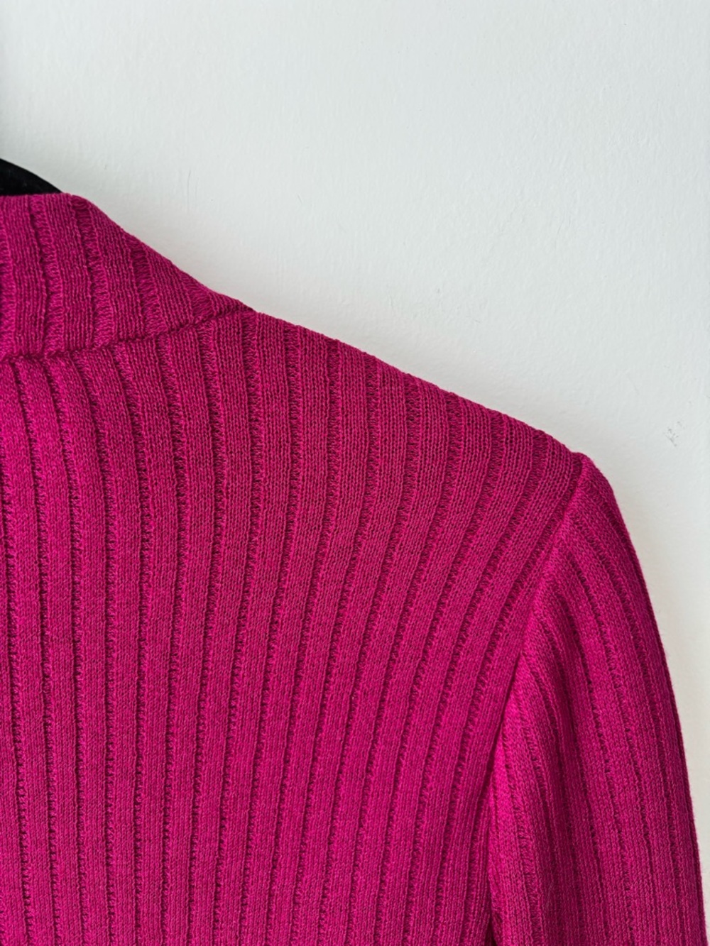 St. John Fuchsia Zip-Front Ribbed Knit Jacket - Picture 11 of 12